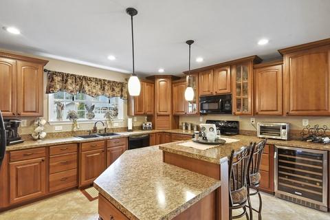 28 Warwick Rd, Orange, MA 01364 photo 13