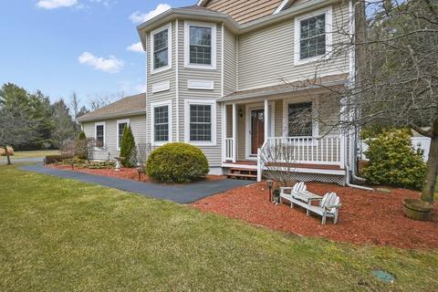 28 Warwick Rd, Orange, MA 01364 photo 2
