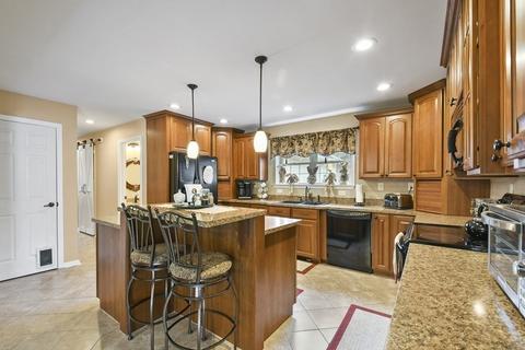 28 Warwick Rd, Orange, MA 01364 photo 15