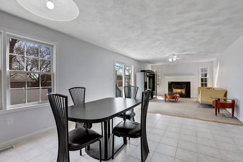 16 Washington St, Reading, MA 01867 photo 6