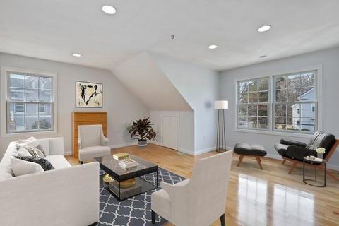 16 Washington St, Reading, MA 01867 photo 5