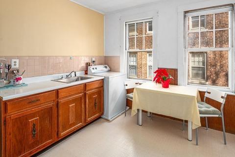 88 Walnut St #2, Brookline, MA 02445 photo 6