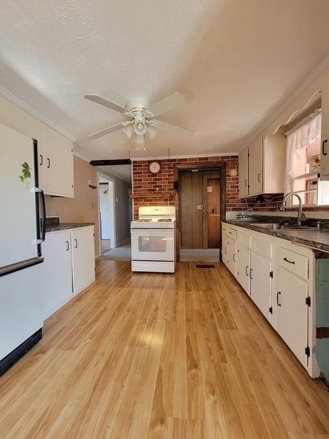 12 Smithson Dr, Beverly, MA 01915 photo 14