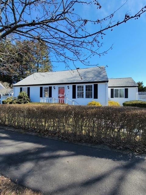 12 Smithson Dr, Beverly, MA 01915 photo 1