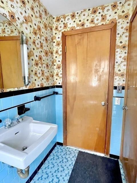 49 Ridgewood Rd, Chicopee, MA 01013 photo 13