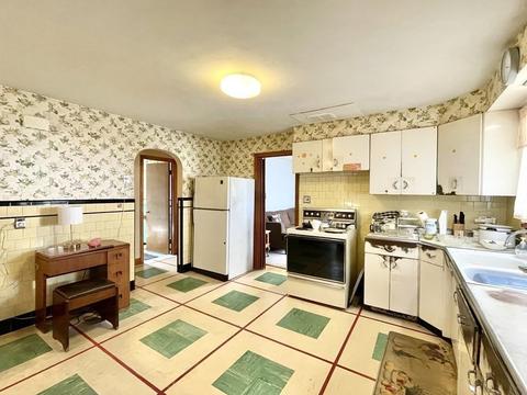 49 Ridgewood Rd, Chicopee, MA 01013 photo 6