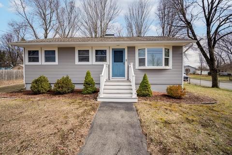 33 Higgins St, Springfield, MA 01108 photo 1