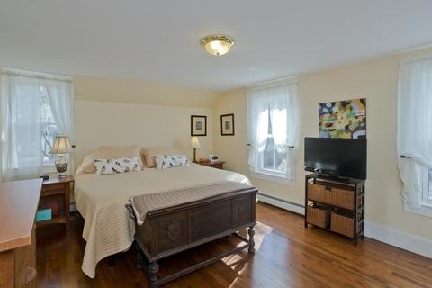 39 Pine St, Northampton, MA 01062 photo 29