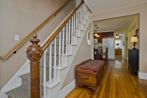 39 Pine St, Northampton, MA 01062 photo 9