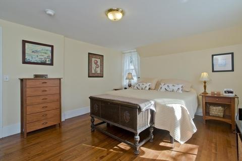 39 Pine St, Northampton, MA 01062 photo 30