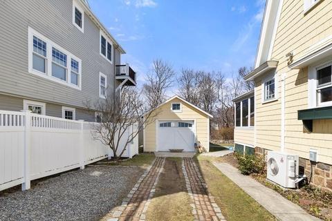 32 Lothrop St, Beverly, MA 01915 photo 22