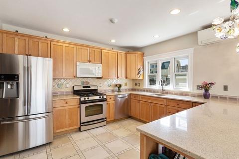 32 Lothrop St, Beverly, MA 01915 photo 9