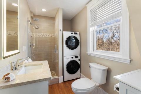 32 Lothrop St, Beverly, MA 01915 photo 16