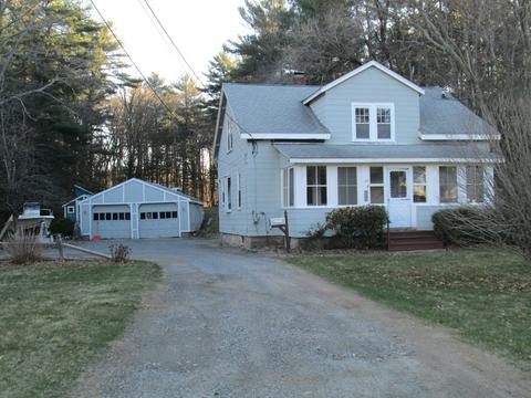 586 Common St, Walpole, MA 02081 photo 1