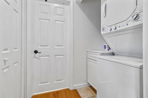 41 Pleasant St, Needham, MA 02492 photo 15