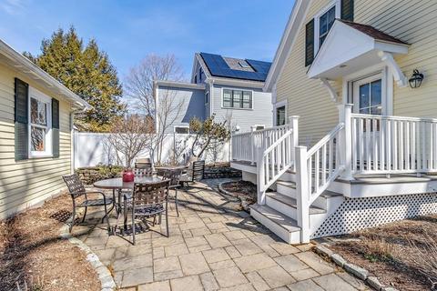 41 Pleasant St, Needham, MA 02492 photo 24