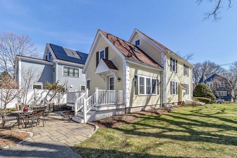41 Pleasant St, Needham, MA 02492 photo 23