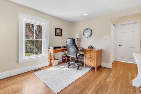 41 Pleasant St, Needham, MA 02492 photo 17