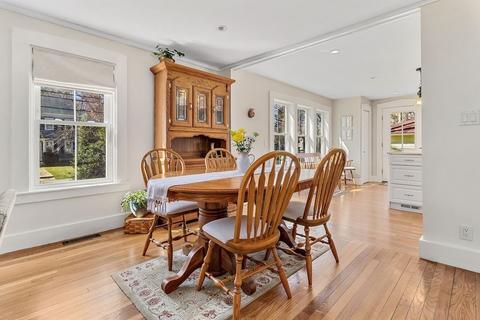 41 Pleasant St, Needham, MA 02492 photo 12