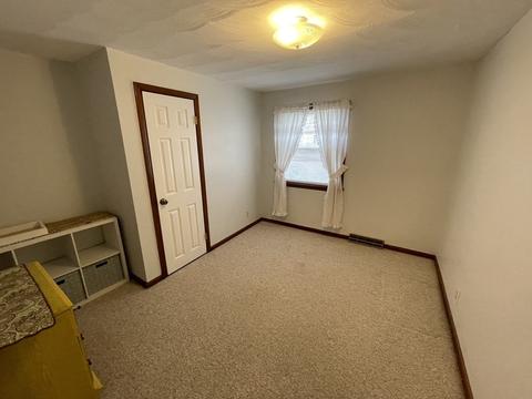 94 Pineview Dr, Springfield, MA 01119 photo 10