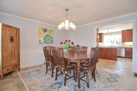 20 Red Gate Rd, Walpole, MA 02081 photo 9