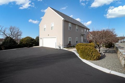 5272 N Main St, Fall River, MA 02720 photo 4