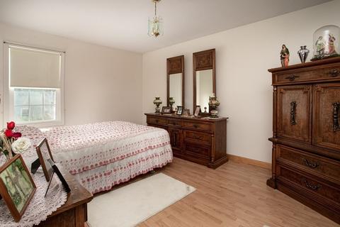 5272 N Main St, Fall River, MA 02720 photo 28