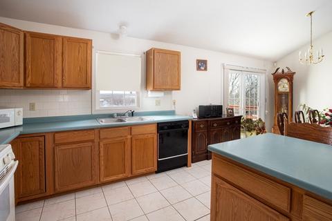 5272 N Main St, Fall River, MA 02720 photo 14