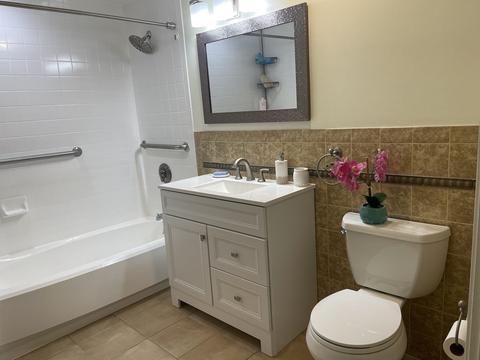 21 Pine St #D, Canton, MA 02021 photo 2