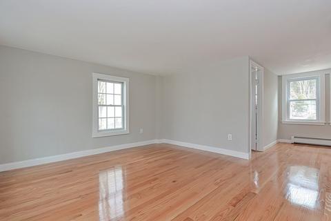 30 Pleasant St, Upton, MA 01568 photo 15
