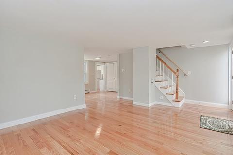 30 Pleasant St, Upton, MA 01568 photo 11