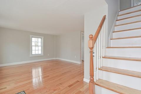 30 Pleasant St, Upton, MA 01568 photo 14