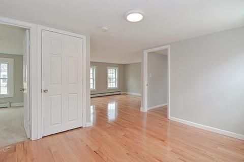 30 Pleasant St, Upton, MA 01568 photo 32
