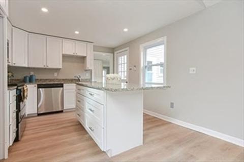 30 Pleasant St, Upton, MA 01568 photo 5