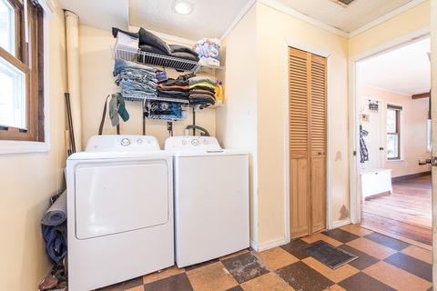 18 Pleasant St, Upton, MA 01568 photo 9