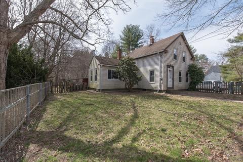 18 Pleasant St, Upton, MA 01568 photo 3