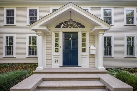 21 Irving St, Hingham, MA 02043 photo 4