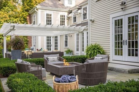 21 Irving St, Hingham, MA 02043 photo 10