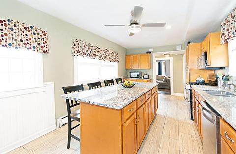 14 Whipple St, Worcester, MA 01607 photo 6