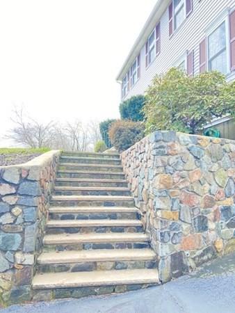 6 Benjamin Ter, Stoneham, MA 02180 photo 6