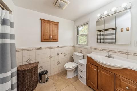 65 Commonwealth Ave, Worcester, MA 01604 photo 17
