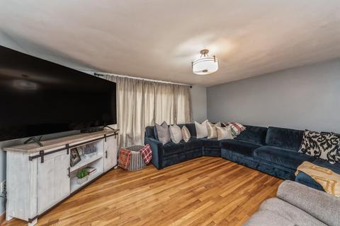 65 Commonwealth Ave, Worcester, MA 01604 photo 12