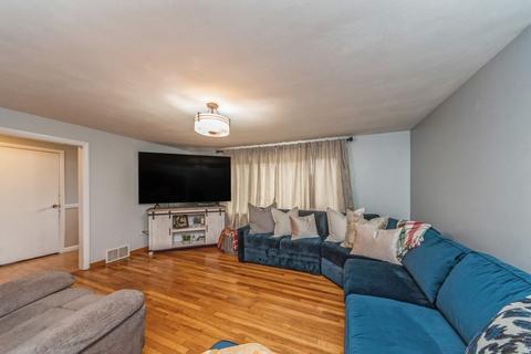 65 Commonwealth Ave, Worcester, MA 01604 photo 13
