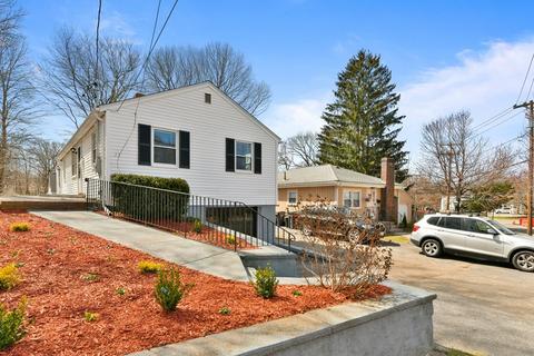 23 Sprague St, Dedham, MA 02026 photo 2