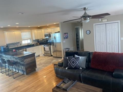 76 Evelyns Way, Fall River, MA 02724 photo 2