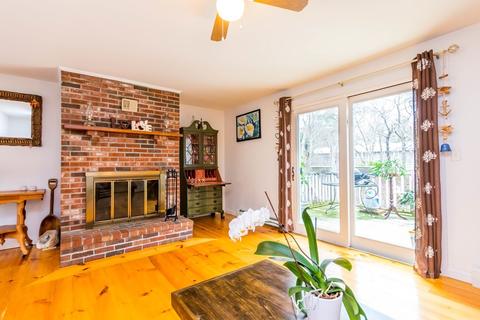 59 N Precinct Rd, Barnstable, MA 02632 photo 4