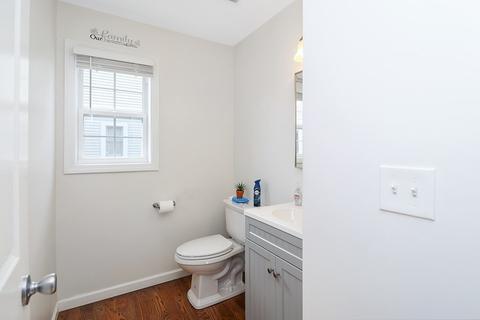 90 Norman St, Springfield, MA 01104 photo 14
