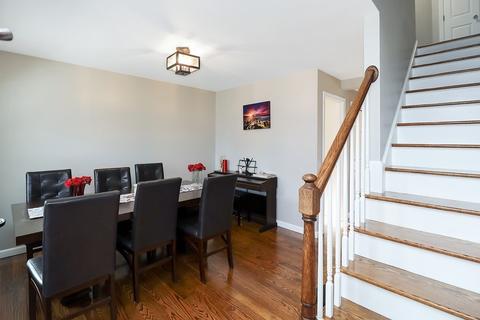 90 Norman St, Springfield, MA 01104 photo 5
