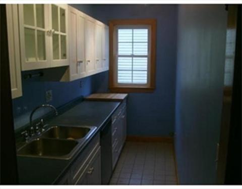 125 Pilgrim Ave, Worcester, MA 01604 photo 5