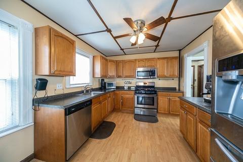 106 Cedar St, Framingham, MA 01702 photo 4